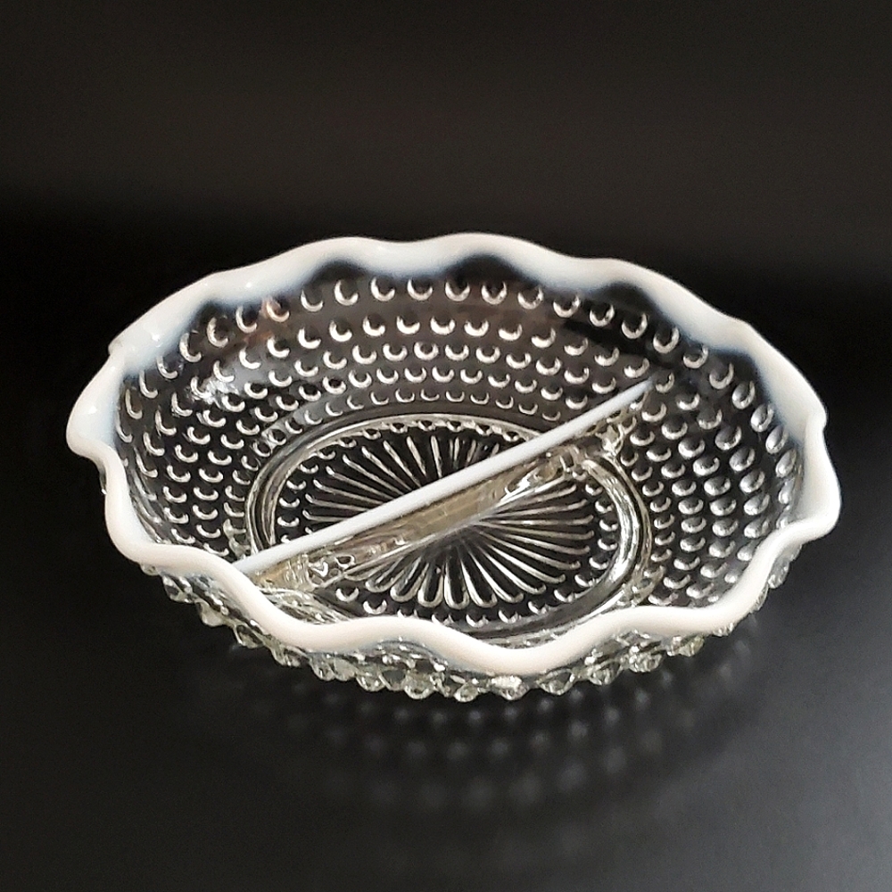 1940s Vntg "Moonstone" Opalescent Hobnail 7 1/2" 2 Part Dish by Anchor Hocking - Picture 11 of 11